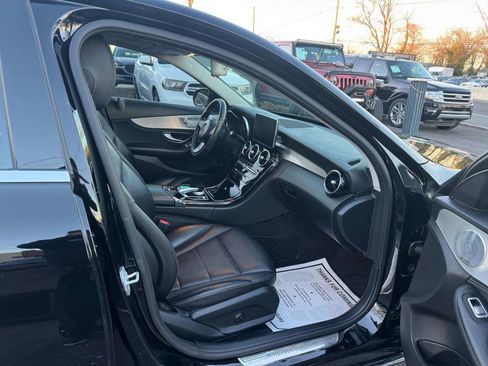 Used 2016 Mercedes-Benz C 300 4MATIC Sedan image 27