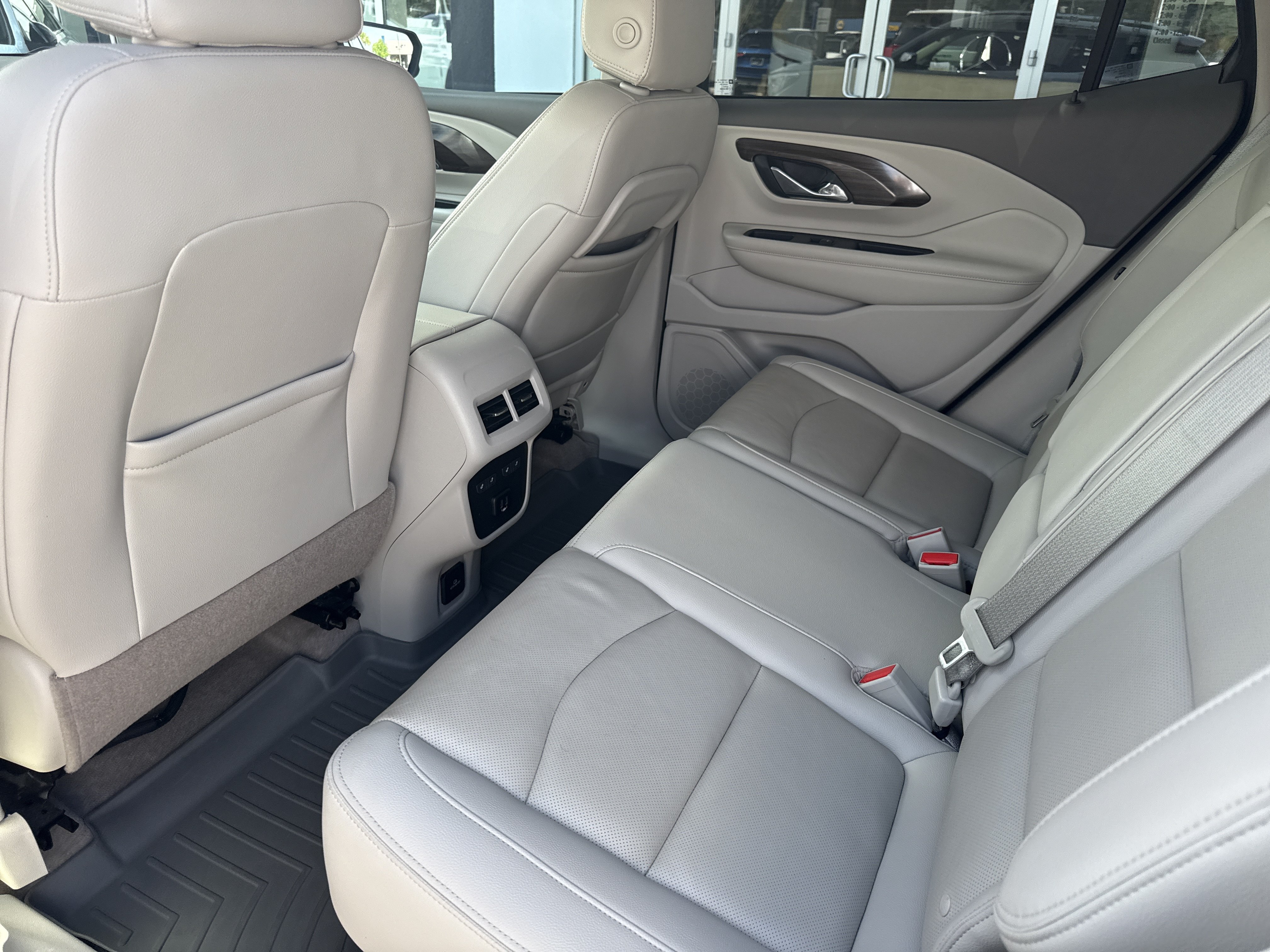 Used 2018 GMC Terrain Denali w/ Advanced Safety Package FWD image 13