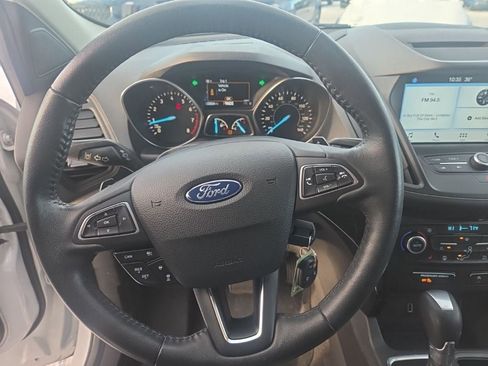 Used 2018 Ford Escape SE w/ Ford Safe & Smart Package image 15