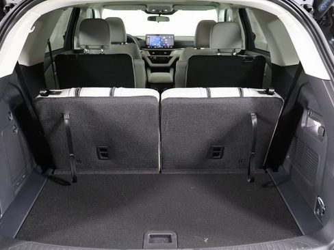 New 2026 Ford Explorer Active w/ Active Comfort Package image 14