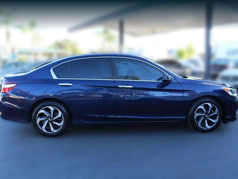 Used 2016 Honda Accord EX image 6