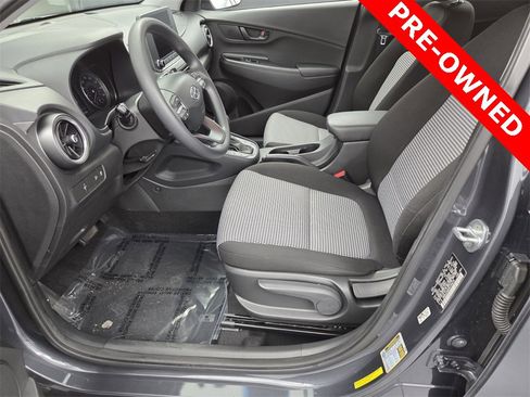 Used 2022 Hyundai Kona SE image 22