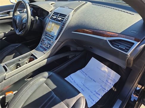 Used 2020 Lincoln MKZ Reserve w/ Elements Package image 30