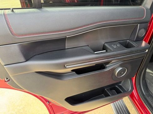 Used 2019 Ford Expedition Limited w/ Equipment Group 303A image 16