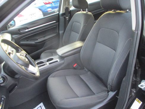 Used 2022 Nissan Altima 2.5 SV image 6