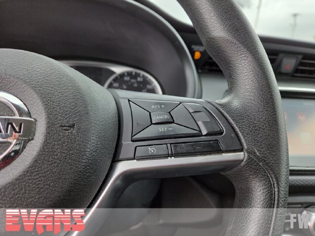 Used 2021 Nissan Kicks S FWD image 13