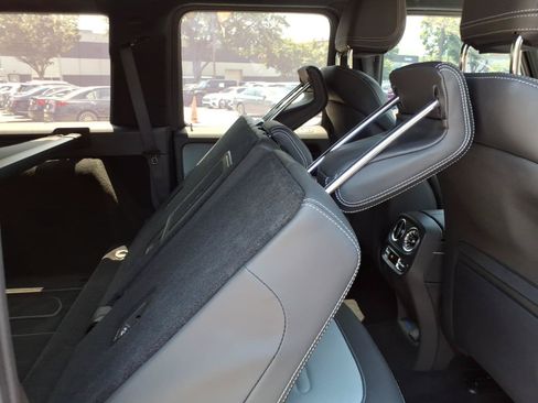 Used 2025 Mercedes-Benz G 550 image 29
