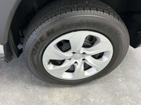 Used 2025 Toyota RAV4 LE FWD image 9