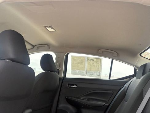 Used 2025 Nissan Versa SV w/ Trunk Package FWD image 31