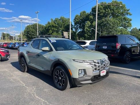 Used 2022 Hyundai Santa Cruz SEL w/ Activity Package AWD/4WD image 2