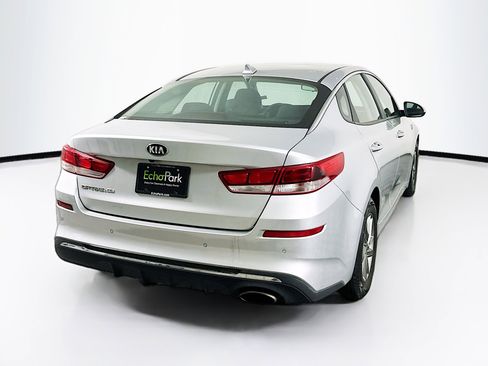 Used 2020 Kia Optima LX image 9