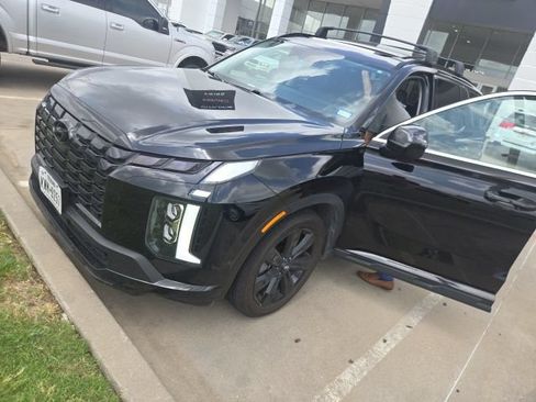 Used 2024 Hyundai Palisade XRT FWD image 2