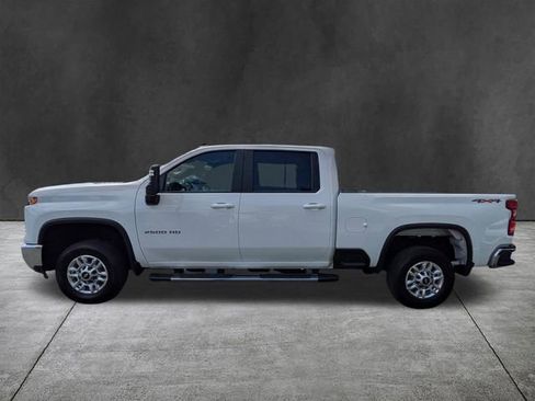 Used 2025 Chevrolet Silverado 2500 LT w/ Convenience Package image 7