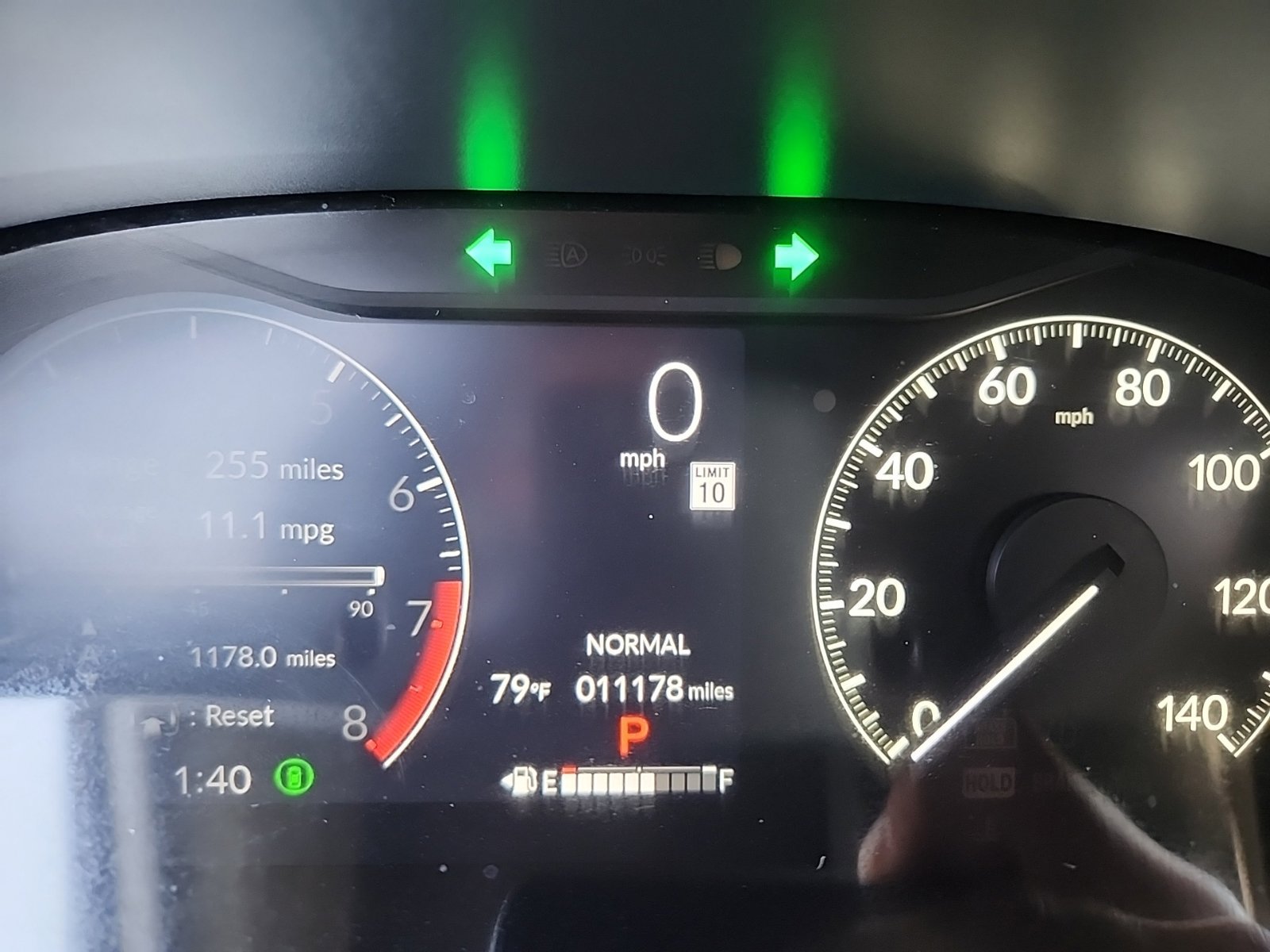 Used 2025 Honda HR-V Sport image 16