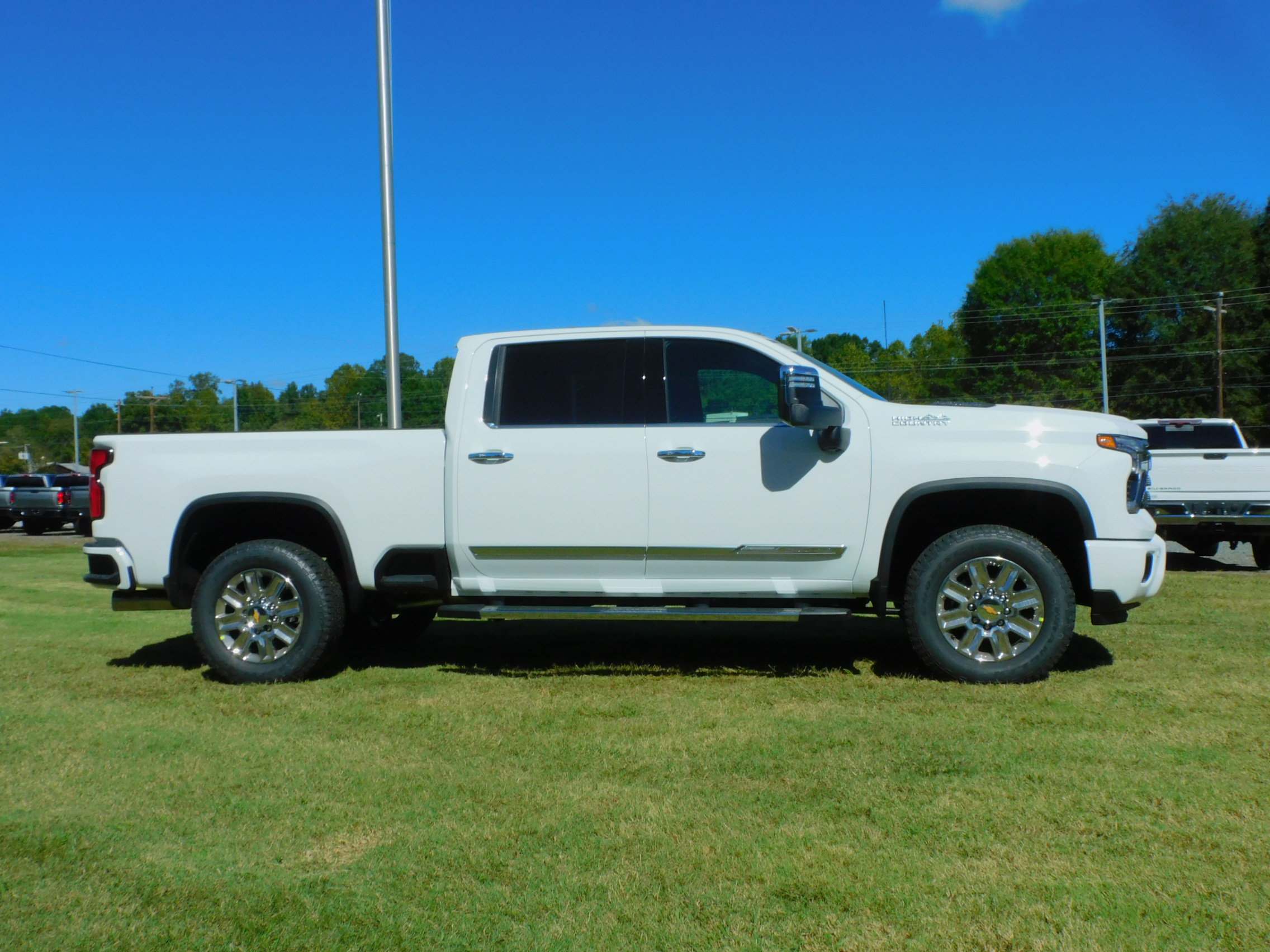 New 2026 Chevrolet Silverado 2500 High Country AWD/4WD image 12