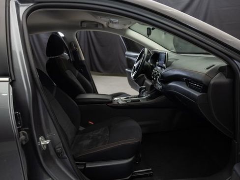 Used 2022 Nissan Sentra SR w/ Trunk Package FWD image 21