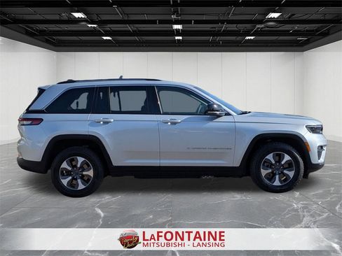 Used 2024 Jeep Grand Cherokee Limited 4xe image 6