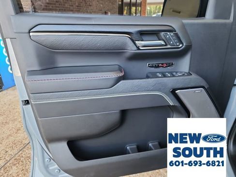 Used 2024 GMC Sierra 1500 AT4X image 8