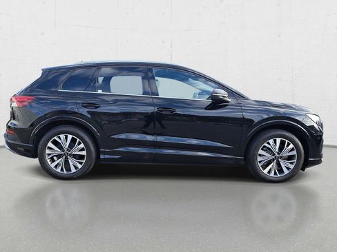 Certified 2024 Audi Q4 e-tron Premium RWD image 4