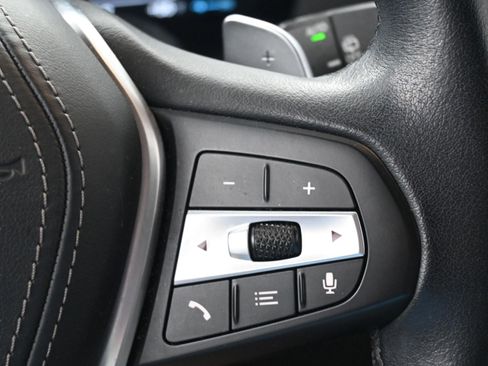 Used 2022 BMW X5 xDrive45e w/ Parking Assistance Package image 40