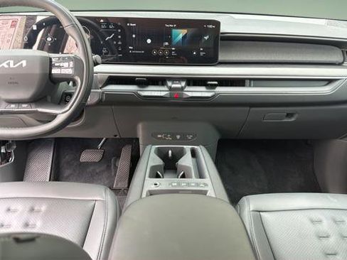Used 2026 Kia EV9 Wind image 7