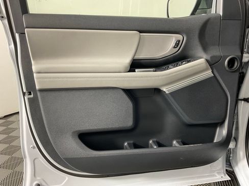 New 2026 Ford Expedition Active RWD image 12
