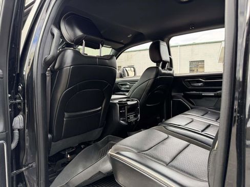 Used 2022 RAM 1500 Laramie w/ Sport Appearance Package AWD/4WD image 18