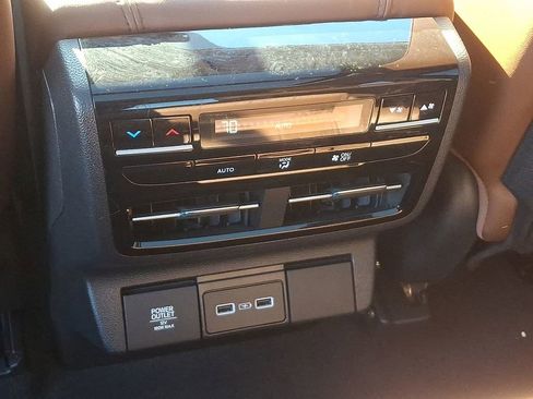 Certified 2023 Acura MDX SH-AWD w/ Technology Package image 11