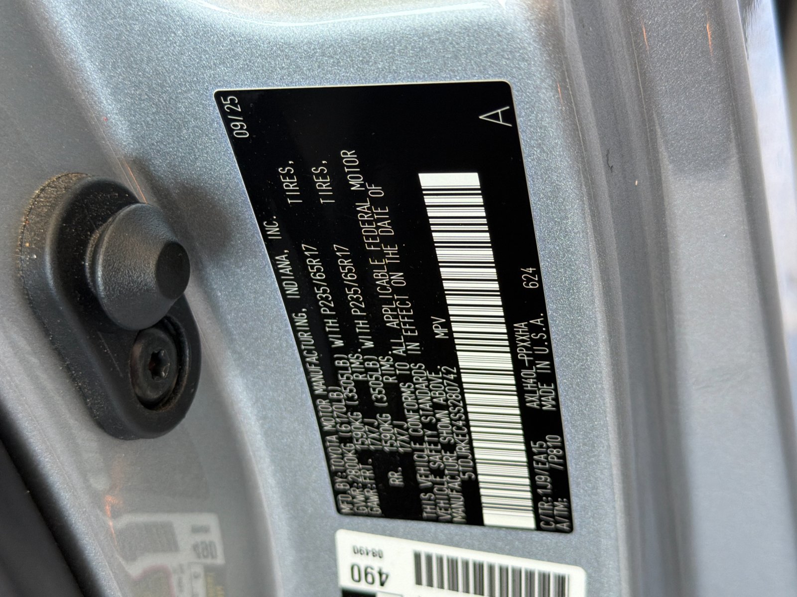 Used 2025 Toyota Sienna XLE w/ XLE Plus Package FWD image 28