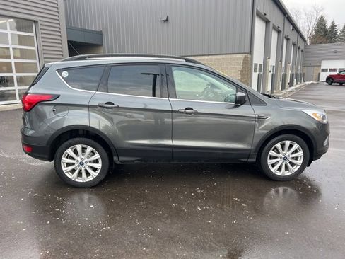Used 2019 Ford Escape SEL image 4