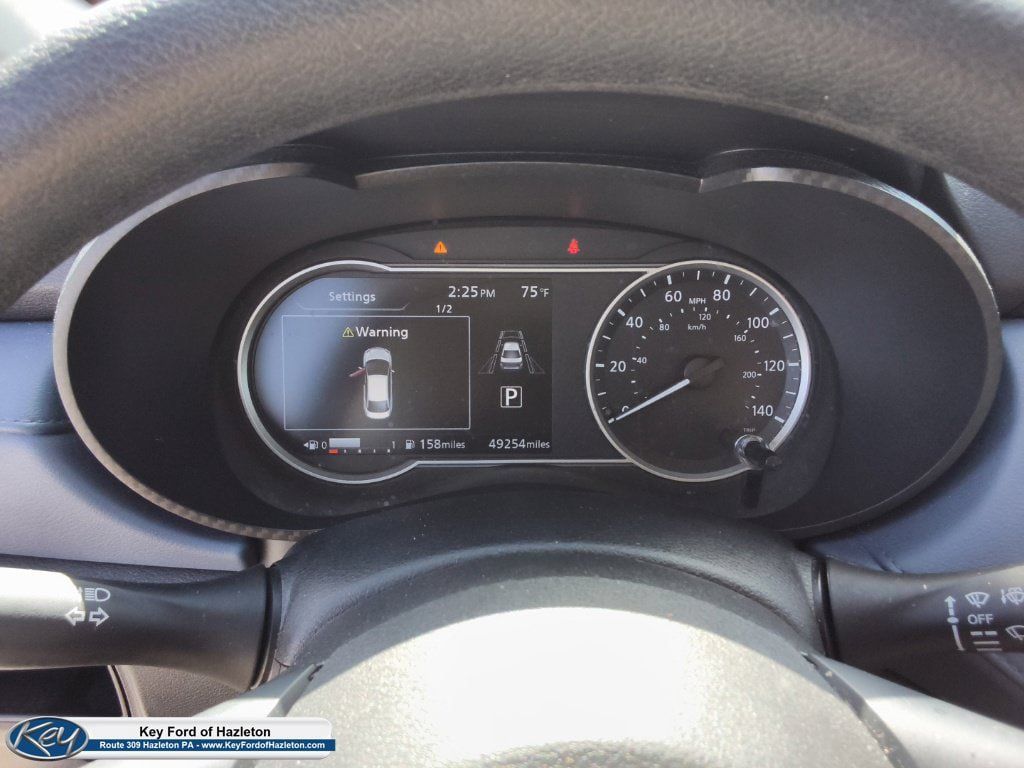 Used 2025 Nissan Versa SV FWD image 26