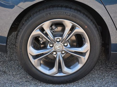 Used 2024 Honda Accord EX image 33
