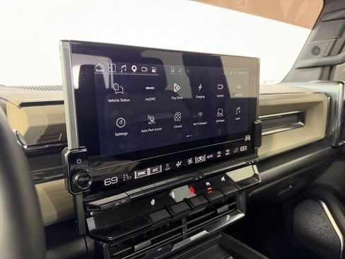 Used 2026 GMC Hummer EV 4x4 Crew Cab image 15