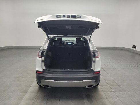 Used 2020 Jeep Cherokee Limited image 29