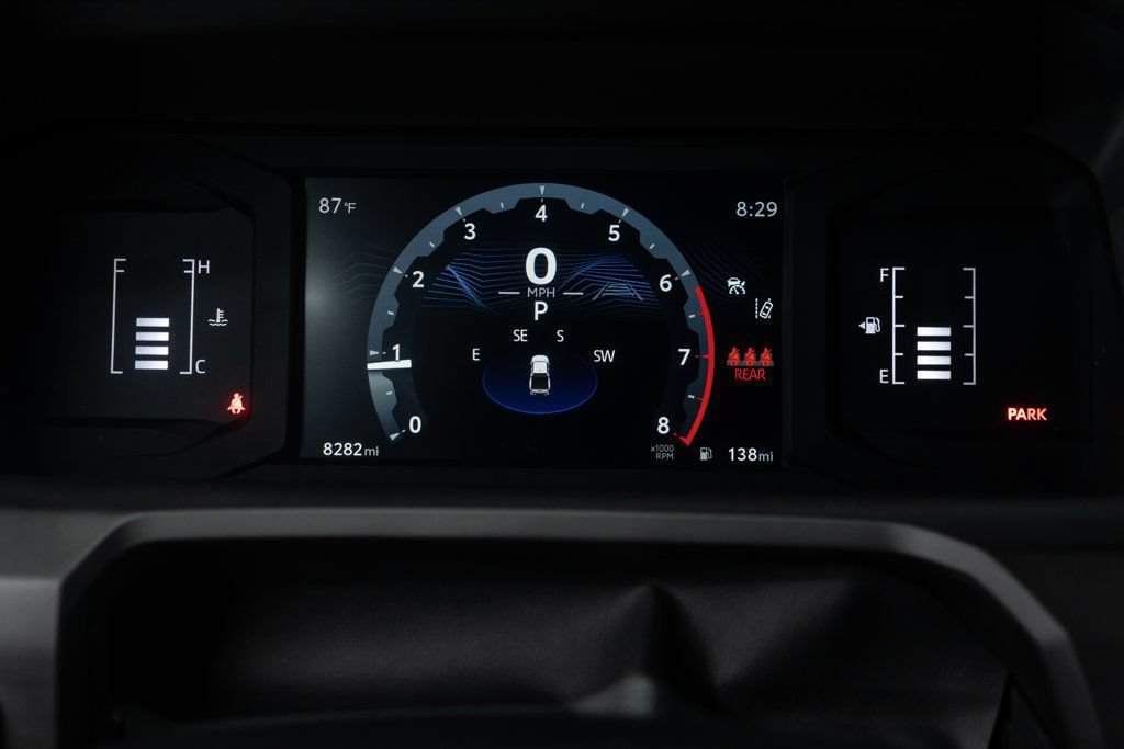 Used 2025 Toyota Tacoma SR5 AWD/4WD image 16