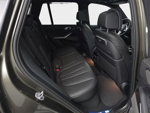New 2026 BMW X5 M60i image 11
