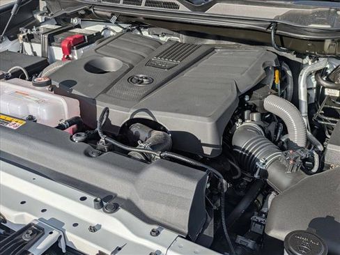 New 2026 Toyota Tundra SR5 image 17