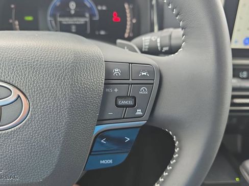 Used 2026 Toyota Camry SE w/ Convenience Package FWD image 19