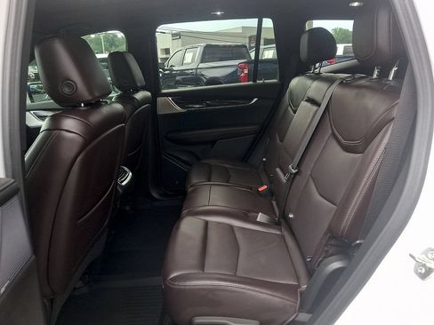 Used 2024 Cadillac XT6 Premium Luxury AWD/4WD image 13