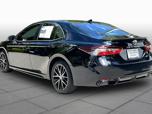 Used 2024 Toyota Camry SE FWD image 12