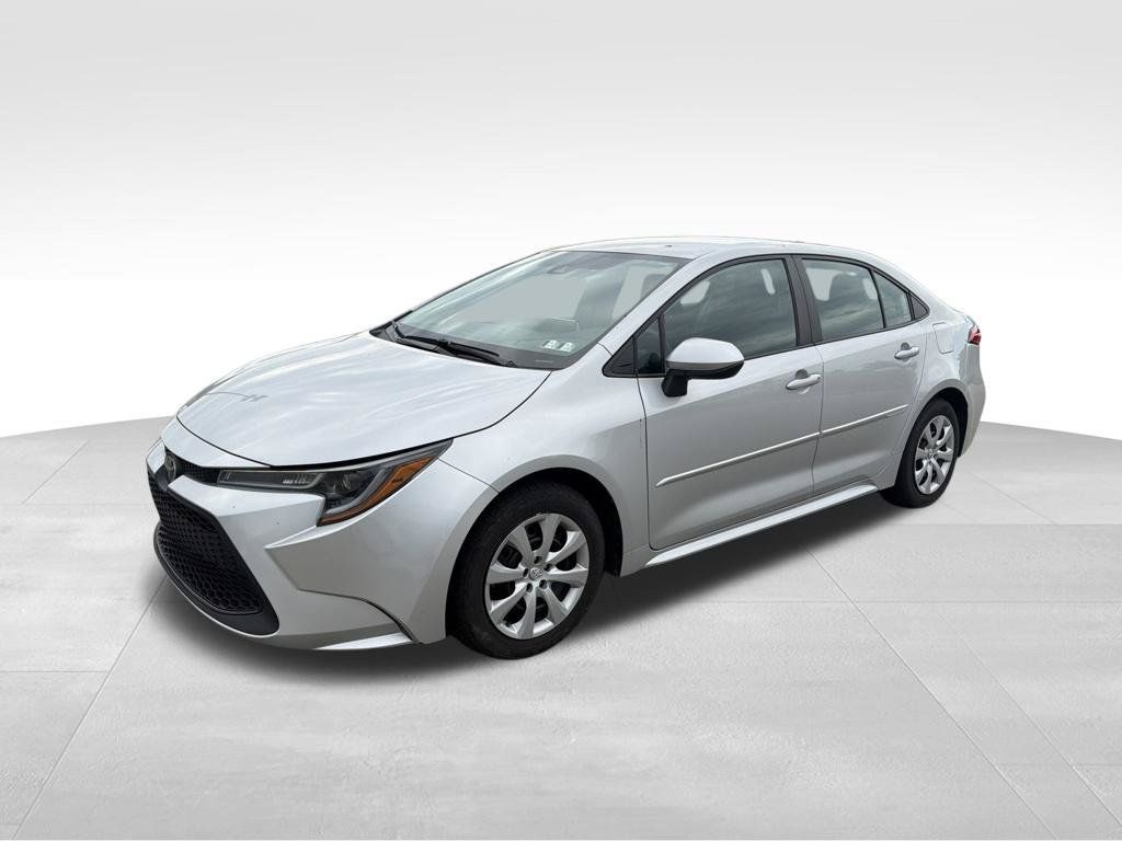 Used 2020 Toyota Corolla LE FWD image 2