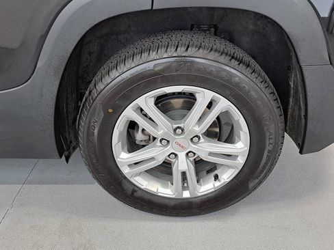 Used 2024 GMC Terrain SLE AWD/4WD image 31