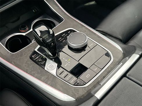 Used 2020 BMW X5 xDrive50i w/ Executive Package image 27