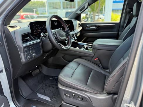 Used 2025 Chevrolet Tahoe RST w/ Comfort Package AWD/4WD image 15