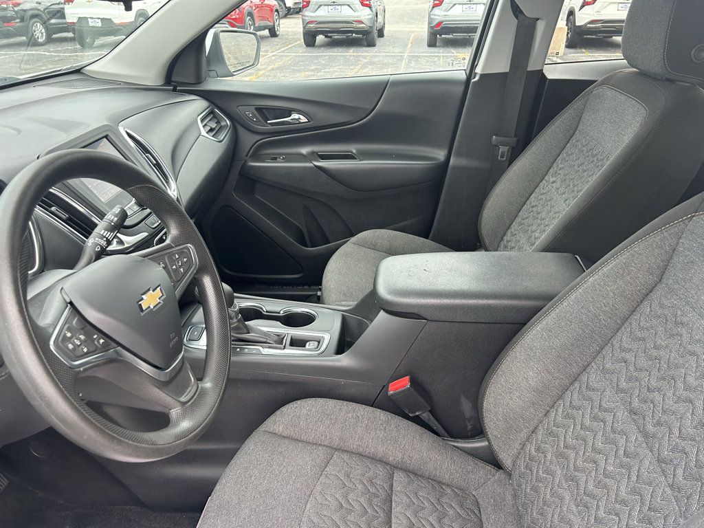 Used 2023 Chevrolet Equinox LT AWD/4WD image 9