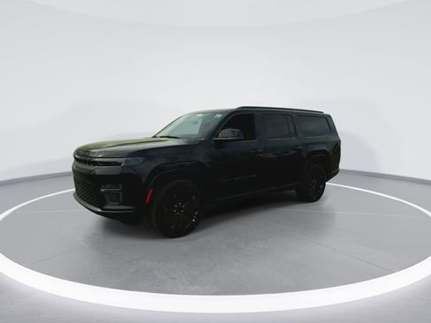 New 2026 Jeep Grand Wagoneer L Limited AWD/4WD image 4