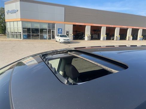 Used 2021 Honda Odyssey EX-L image 47