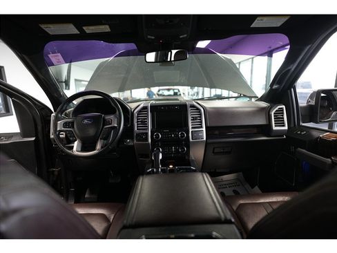 Used 2015 Ford F150 Platinum w/ Equipment Group 701A Luxury RWD image 13