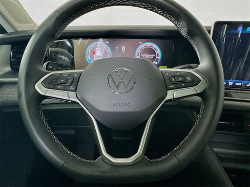 New 2025 Volkswagen Tiguan S image 18