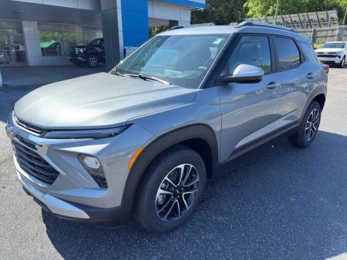 New 2026 Chevrolet TrailBlazer LT AWD/4WD image 1